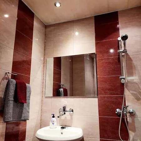 Cozy With View, Wi-fi & Parking דירה סטרה זגורה